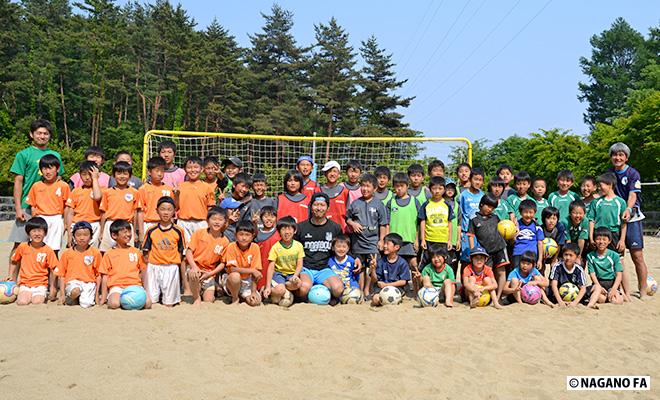 ビーチサッカークリニック（小学生）＠駒ケ根高原「森と水のアウトドア体験広場」